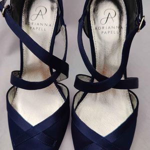 Adrianna Papell Hepburn Pumps 7.5. New in box